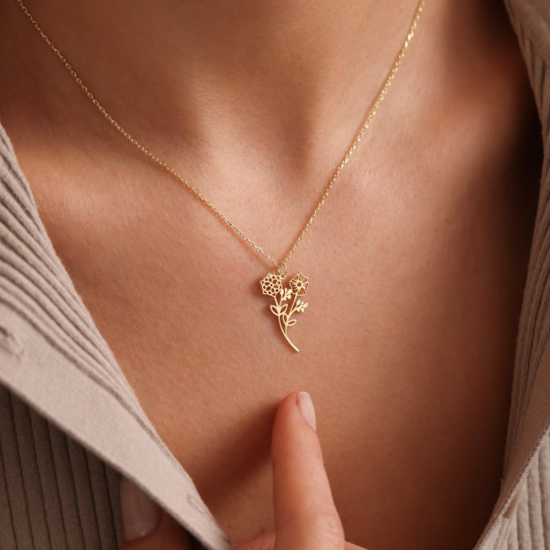 🔥50% OFF – Personalized Family Birth Flower Necklace Mother’s Day Gift