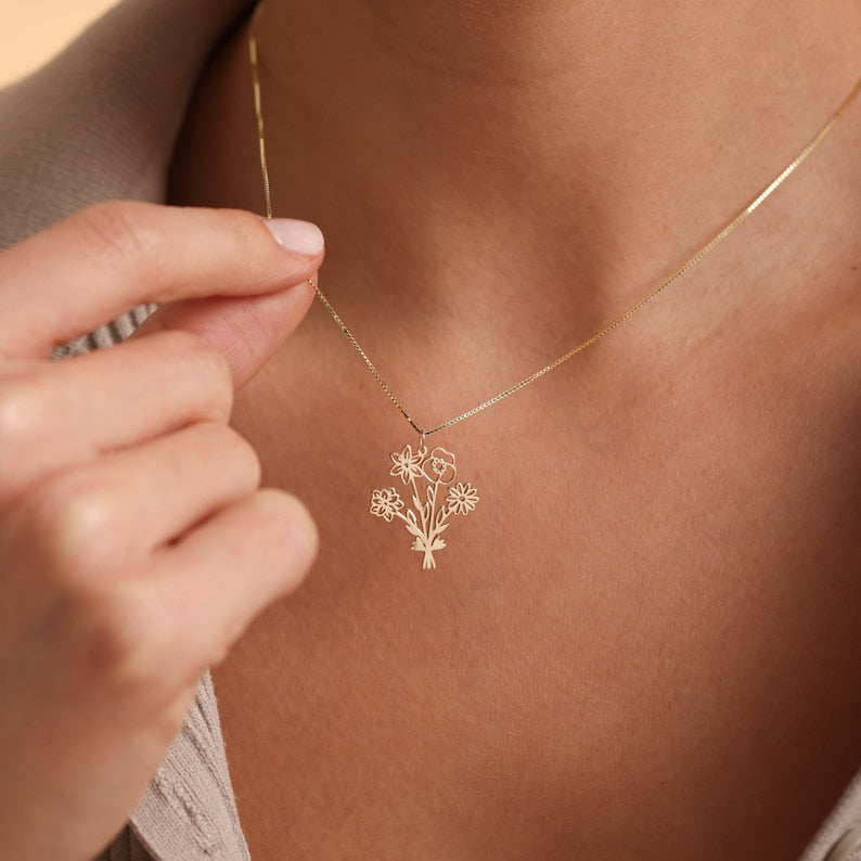 🔥50% OFF – Personalized Family Birth Flower Necklace Mother’s Day Gift