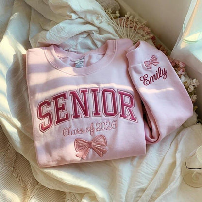 🎀 Custom Senior Sweatshirt – Class of 2026 with Name & Bow Embroidery 🎀