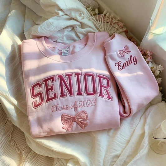 🎀 Custom Senior Sweatshirt – Class of 2026 with Name & Bow Embroidery 🎀