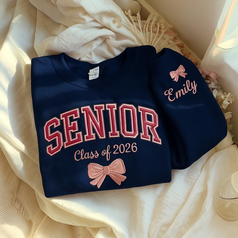 🎀 Custom Senior Sweatshirt – Class of 2026 with Name & Bow Embroidery 🎀